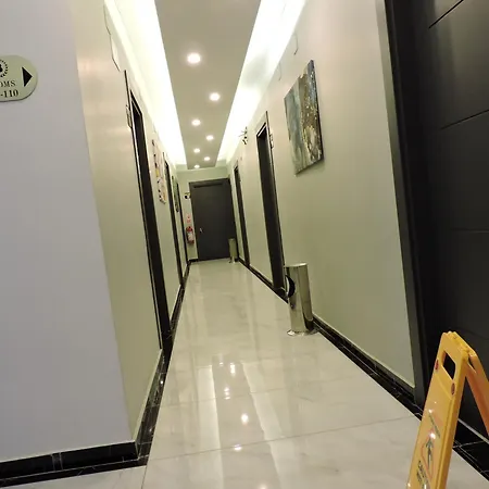 Hotel Basar *